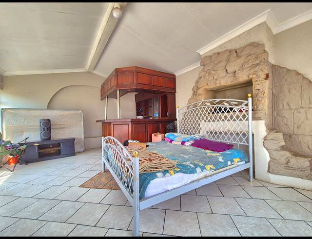 3 BEDROOM HOUSE FOR SALE IN DALVIEW